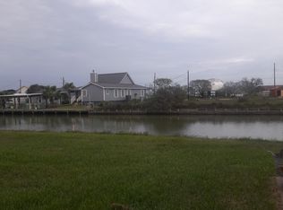 127 Teal Rd, Rockport, TX 78382
