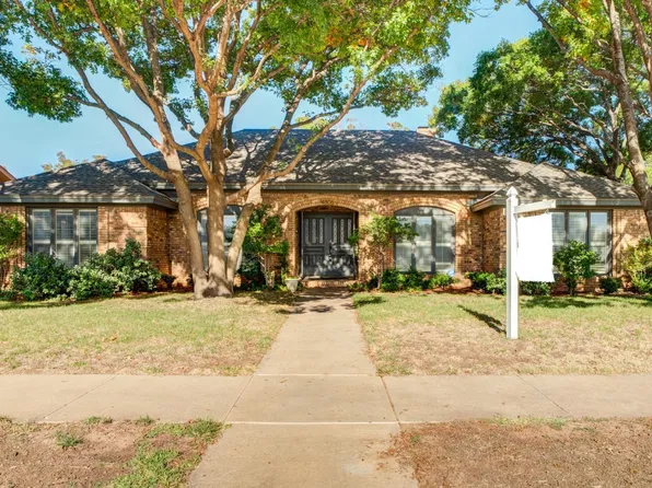 4806 Whisperwood Blvd, Lubbock, TX 79416