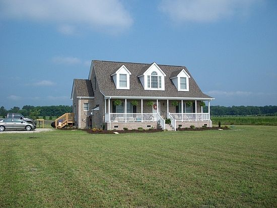 3rd image of 3600 Belle Haven St
