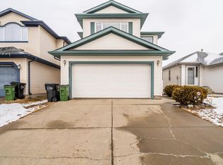 8932 175th Ave NW, Edmonton, AB T5Z 3X8