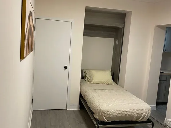 1017 Pine Street, 1017 Pine St APT 1R, Philadelphia, PA 19107