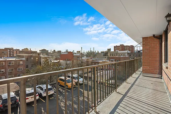 Rented by Douglas Elliman | media 7