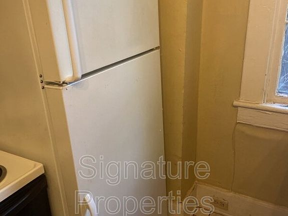 5th image of 208 N Jefferson St