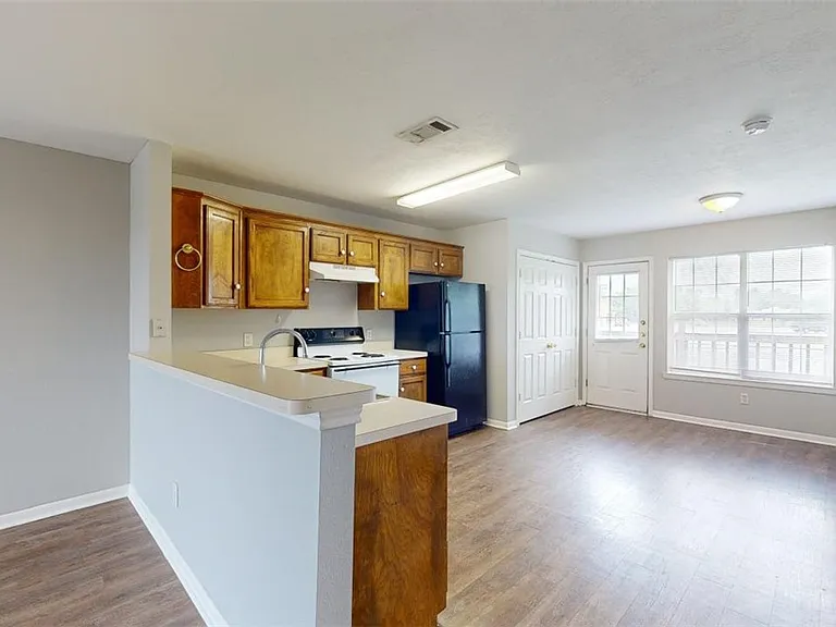 1507 Hollowhill Dr #B — Photo 5