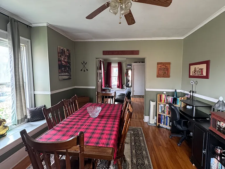 132 Tennyson Ave — Photo 14