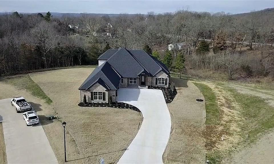 1st image of 1165 Trail Bluff Dr