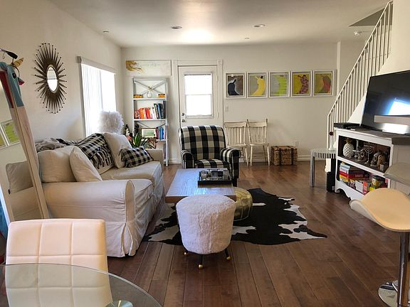 3rd image of 3668 Mentone Ave APT 10