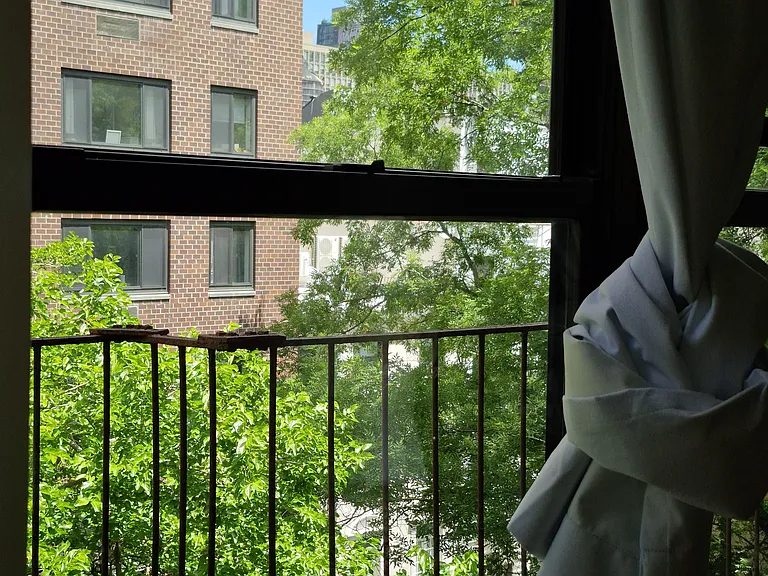 229 E 29th St #5K — Photo 31