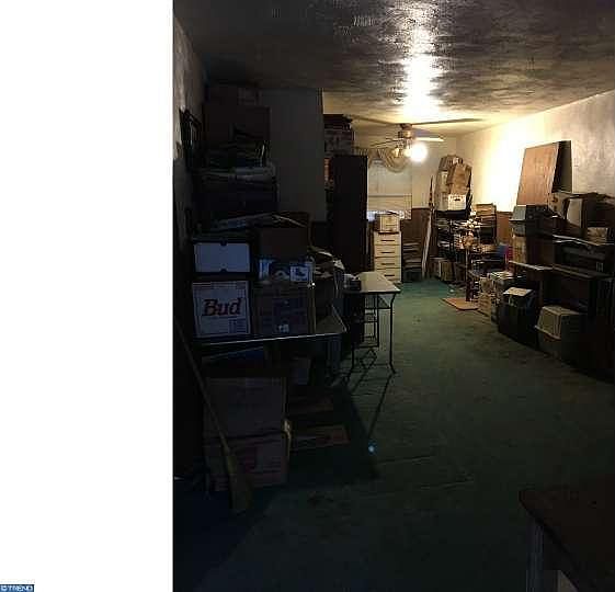 2nd image of 6812 Regent St