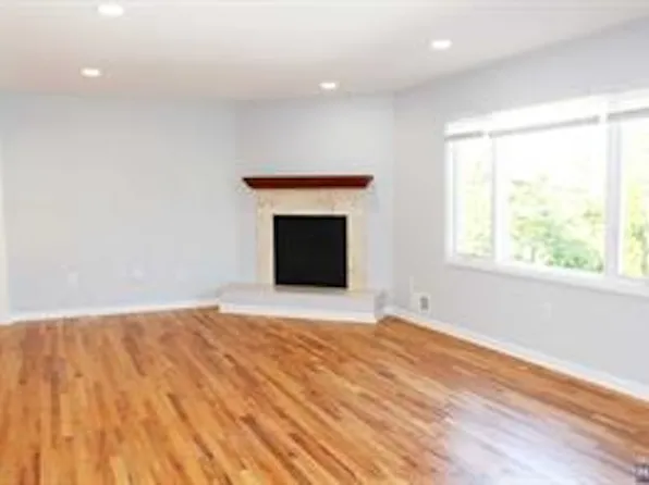 40 Chestnut St Floor 2, Lodi, NJ 07644