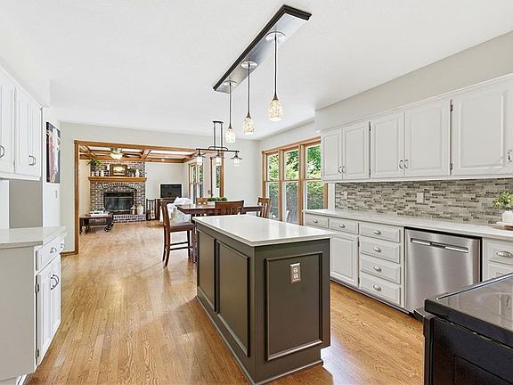 4th image of 12026 S Hagan St