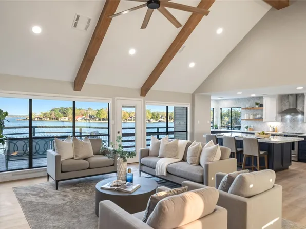 11819 Thoreau Dr, Montgomery, TX 77356