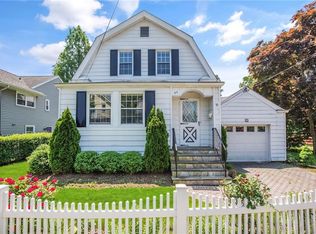 35 Mathews St, Harrison, NY 10528