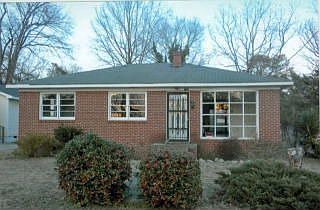 1st image of 107 Wilkins St