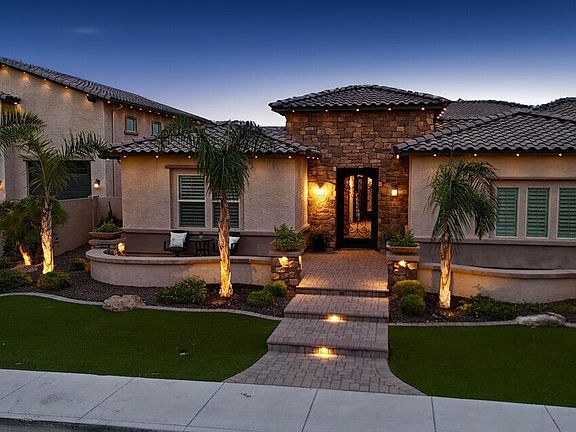 5th image of 9216 W Via Del Sol --