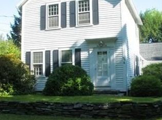 428 Pine St, Amherst, MA 01002