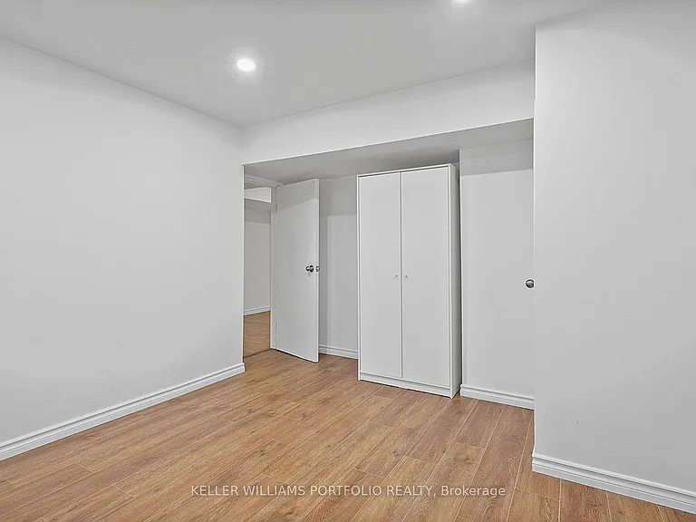 68 Athabasca St — Photo 40