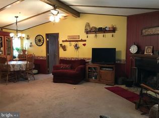 2 Woodedge Dr, Quakertown, PA