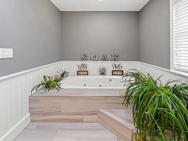 Horizon Dr — Photo 22