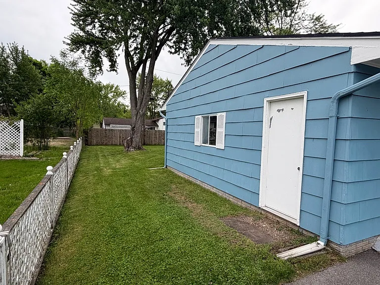 11 Timothy Ct — Photo 22