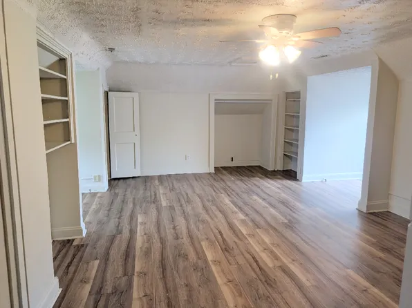 72 E Blake Ave, Columbus, OH 43202