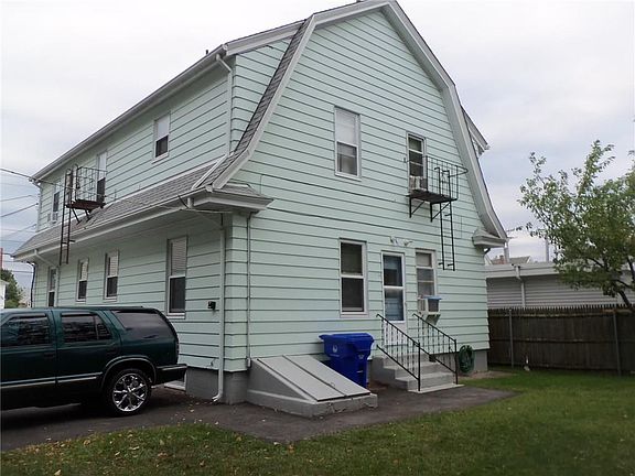 2nd image of 997-999 York Ave