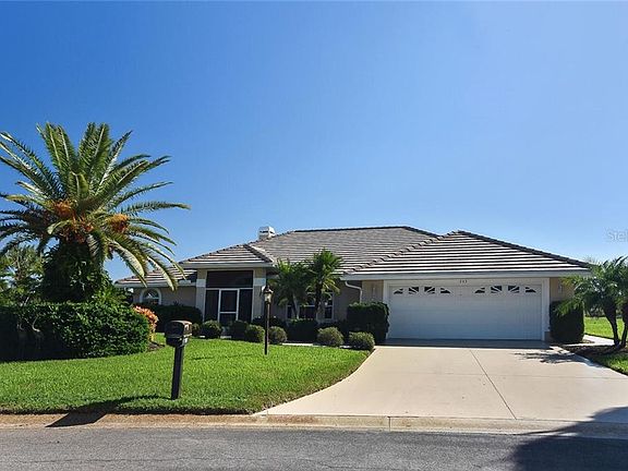 2nd image of 343 Oakwood Cir