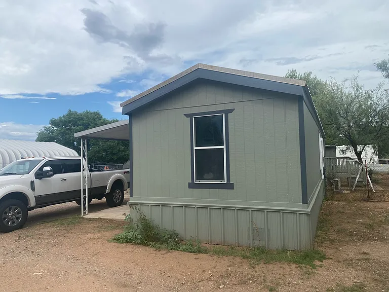 3205 E Ripple Rd — Photo 3
