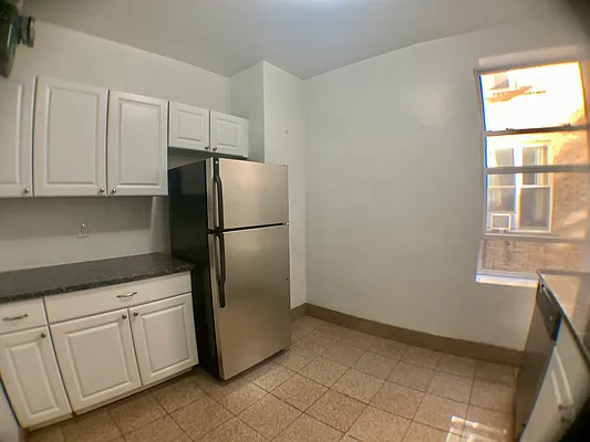 Rented by Bond New York | media 2