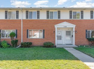 1388 Monomoy St APT B, Aurora, IL 60506
