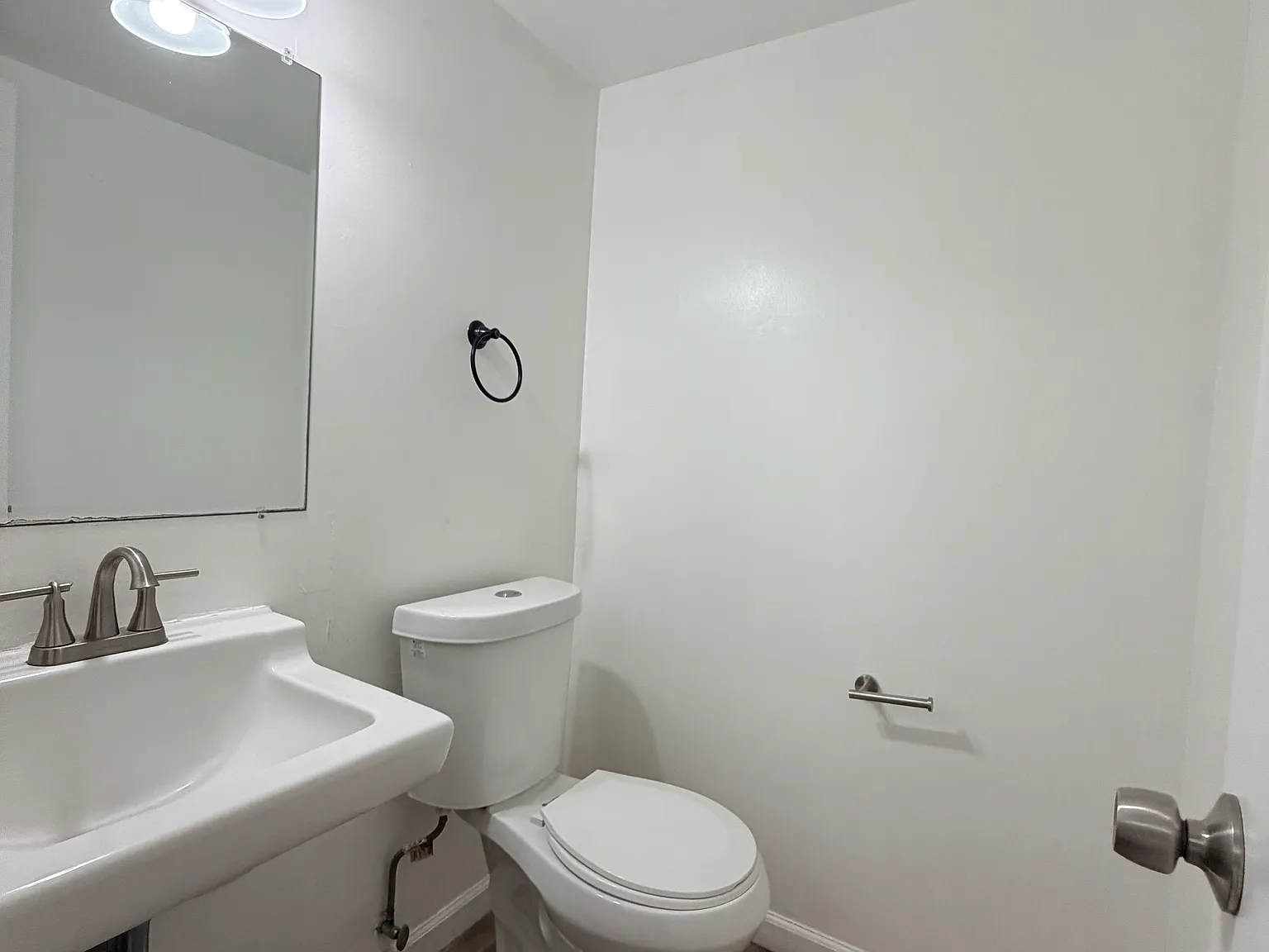2159 Alameda Ave — Photo 4