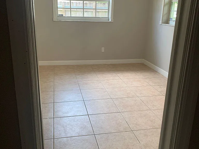 7181 SW 10th Ct — Photo 5