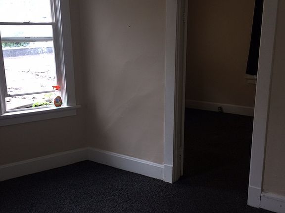 5th image of 4025 W Liberty St