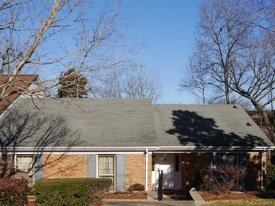 1st image of 4358 Woodglen Ln #15