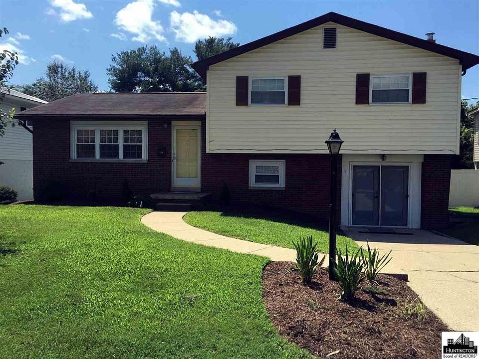1st image of 128 Nelson Ct