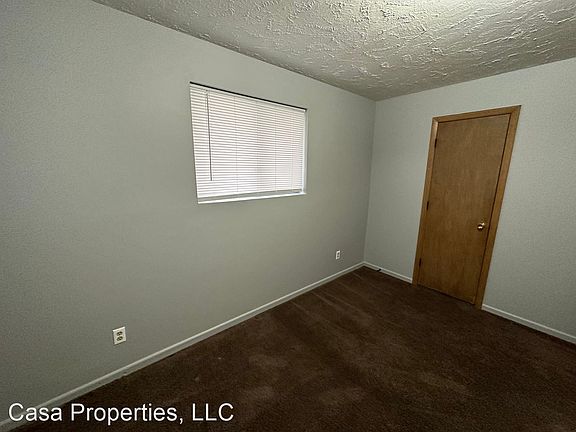 3rd image of 2035 J St #1