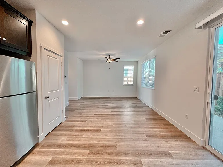 1421 Waterwheel Ln — Photo 5