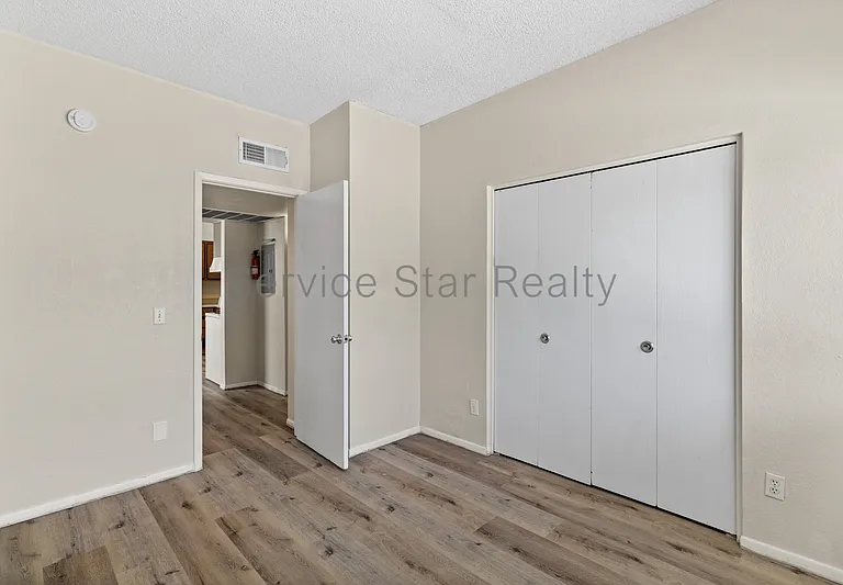2807 E Le Marche Ave #203 — Photo 10