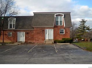 10370 Corbeil Dr, Saint Louis, MO 63146