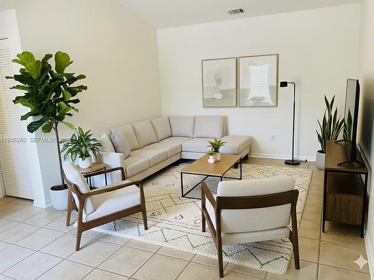 2173 NW 78th Ave #204 — Photo 5