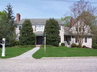 25 Caroline Ave, Setauket, NY 11733