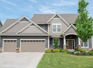 5995 Black Oaks Ln N, Plymouth, MN 55446