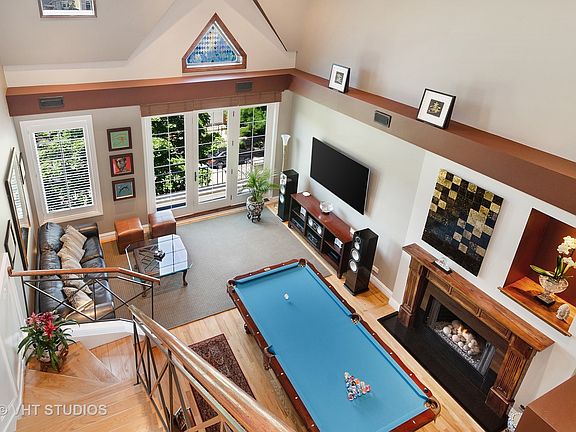 5th image of 1035 N Hermitage Ave #3
