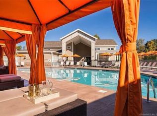 500 Andrews Way #13, South Windsor, CT 06074