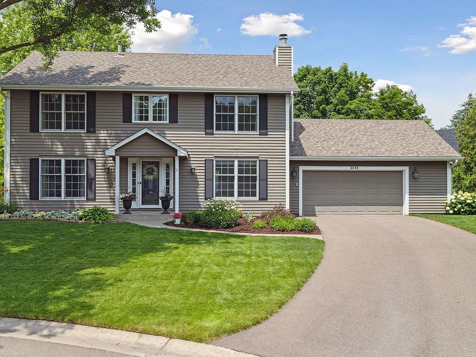 1st image of 2045 Black Oaks Ln N