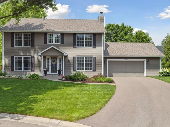 2045 Black Oaks Ln N, Plymouth, MN 55447