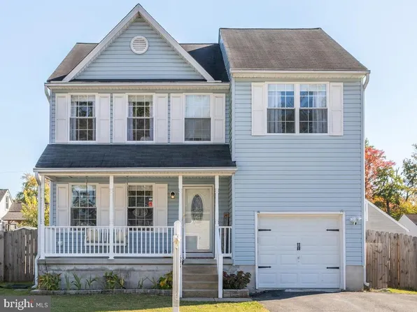 695 209th St, Pasadena, MD 21122