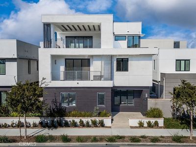 2091 Flight Way, Tustin, CA, 92782