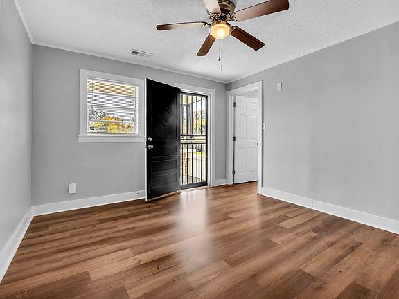 5th image of 1380 Gill Ave