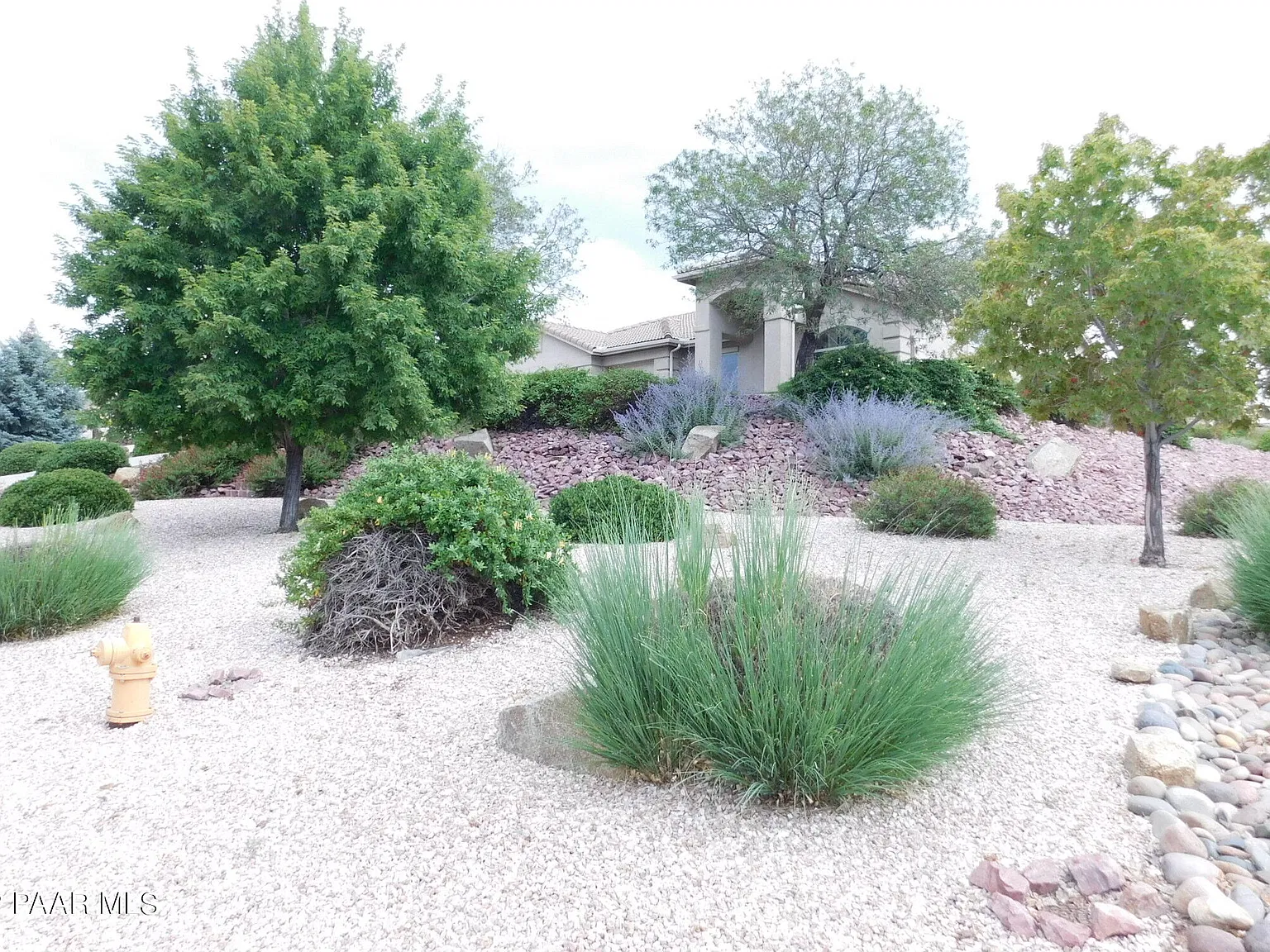 3 bed, 2.0 bath, 2189 sqft, $3,000 — Photo 3